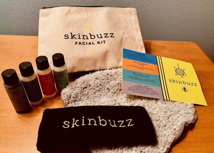 The bag contains a lot of Skinbuzz products and makes it perfect to take on the road.